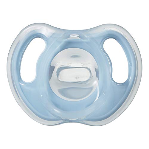 Tommee Tippee Ultra-Light Silicone Pacifier, Symmetrical Orthodontic Design, BPA-Free, One-Piece Design, Boy – 0-6m, 4pk